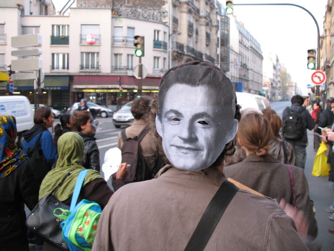 La fronde des collectifs antisarko