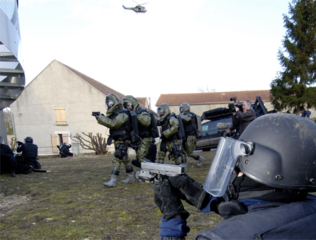 Quartiers en colère (2) – « Nous sommes entrés dans une logique de « guerre » »