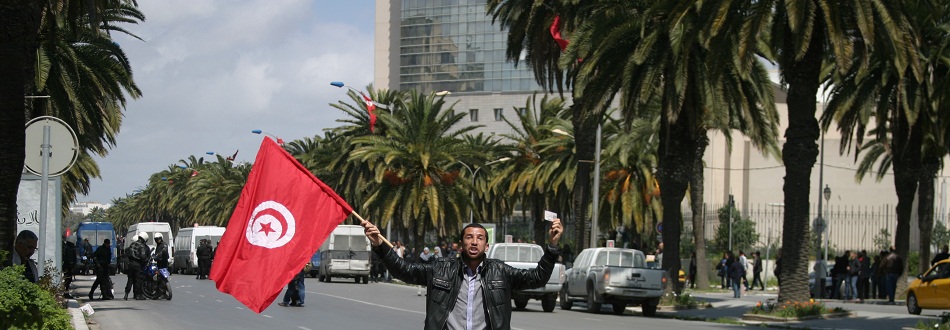 A Tunis, la police frappe toujours