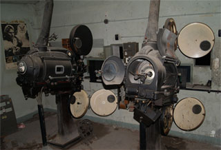 Le cinéma et ses formes, le regard de la sociologie politique