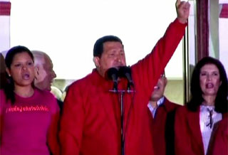 Hugo Chávez, indéboulonnable, fait la preuve de sa popularité