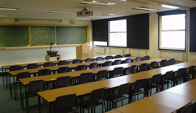 Des enseignants se mobilisent contre la réforme des rythmes scolaires