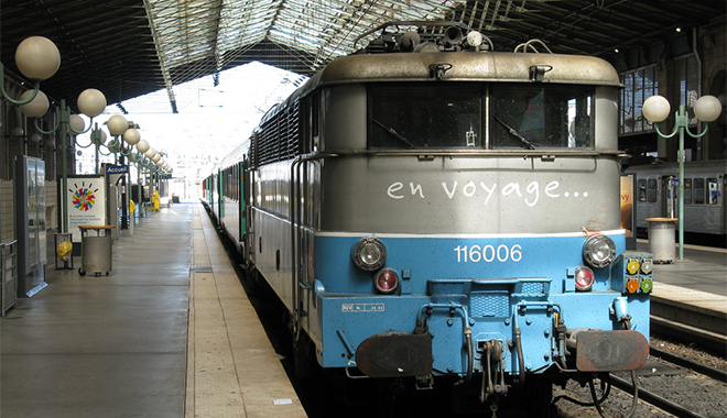 C&rsquo;est Shimon qui conduit, mais c&rsquo;est qui qui klaxonne (pour dégager les muslims de la route)?