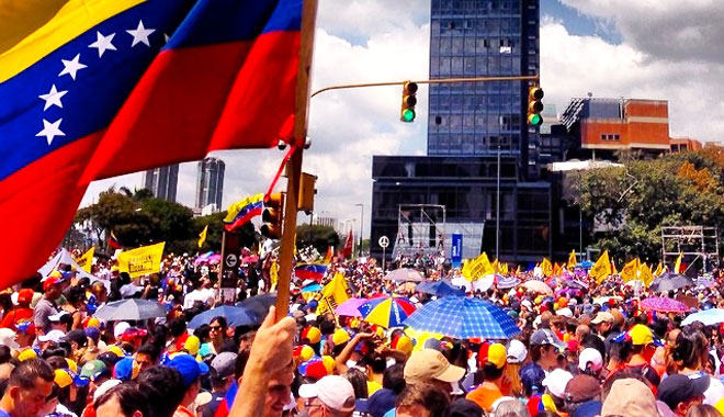 Le mouvement étudiant plonge le Venezuela dans la crise politique