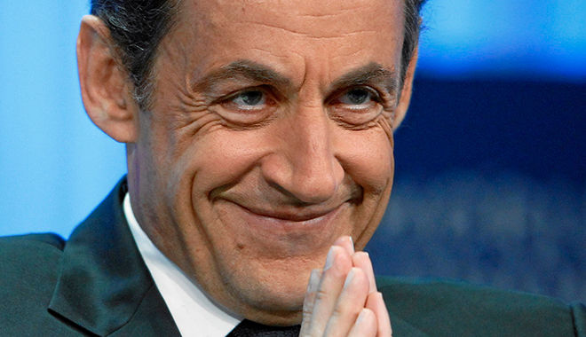 Face au clan Sarkozy, l&rsquo;UMP joue sa survie