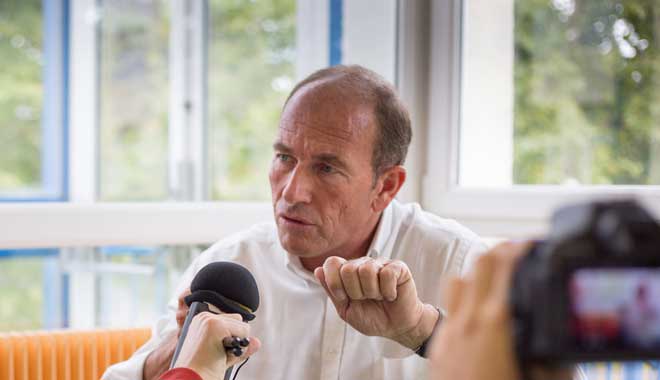 La gauche doit-elle laisser Chouard ?