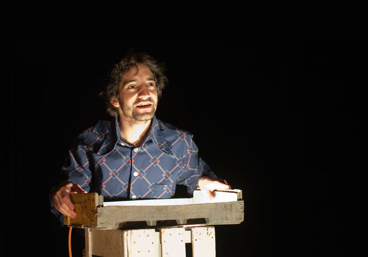 Au théâtre, un « Discours à la nation » en état de guerre