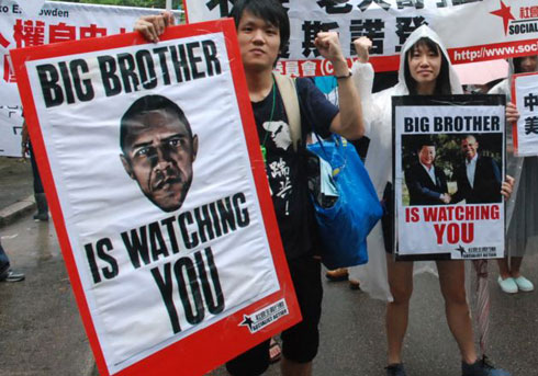 Une loi de renseignement sous influence