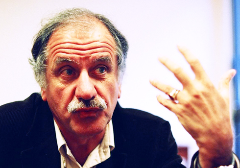 Le gouvernement est pathologiquement sensible aux lobbies