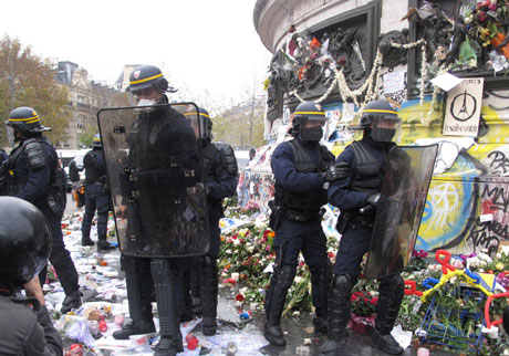 Place de la République : de quel côté la violence ?