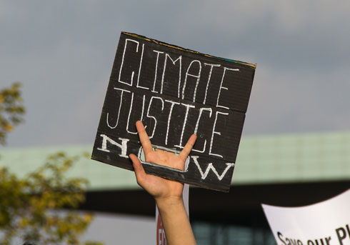 Répondre au défi climatique ne peut s&rsquo;accommoder du « laisser-faire »