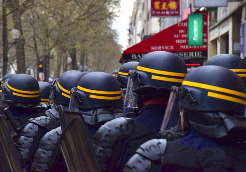 Les politiques françaises du maintien de l’ordre : un splendide isolement