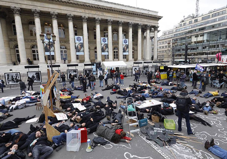 Plan social invisible et projets de marchandisation : les associations sous la menace