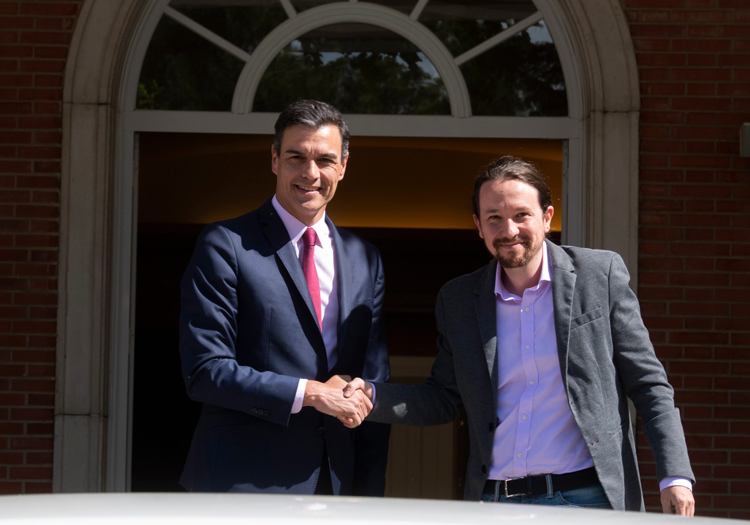 Surprise en Espagne : les socialistes et Podemos trouvent un accord