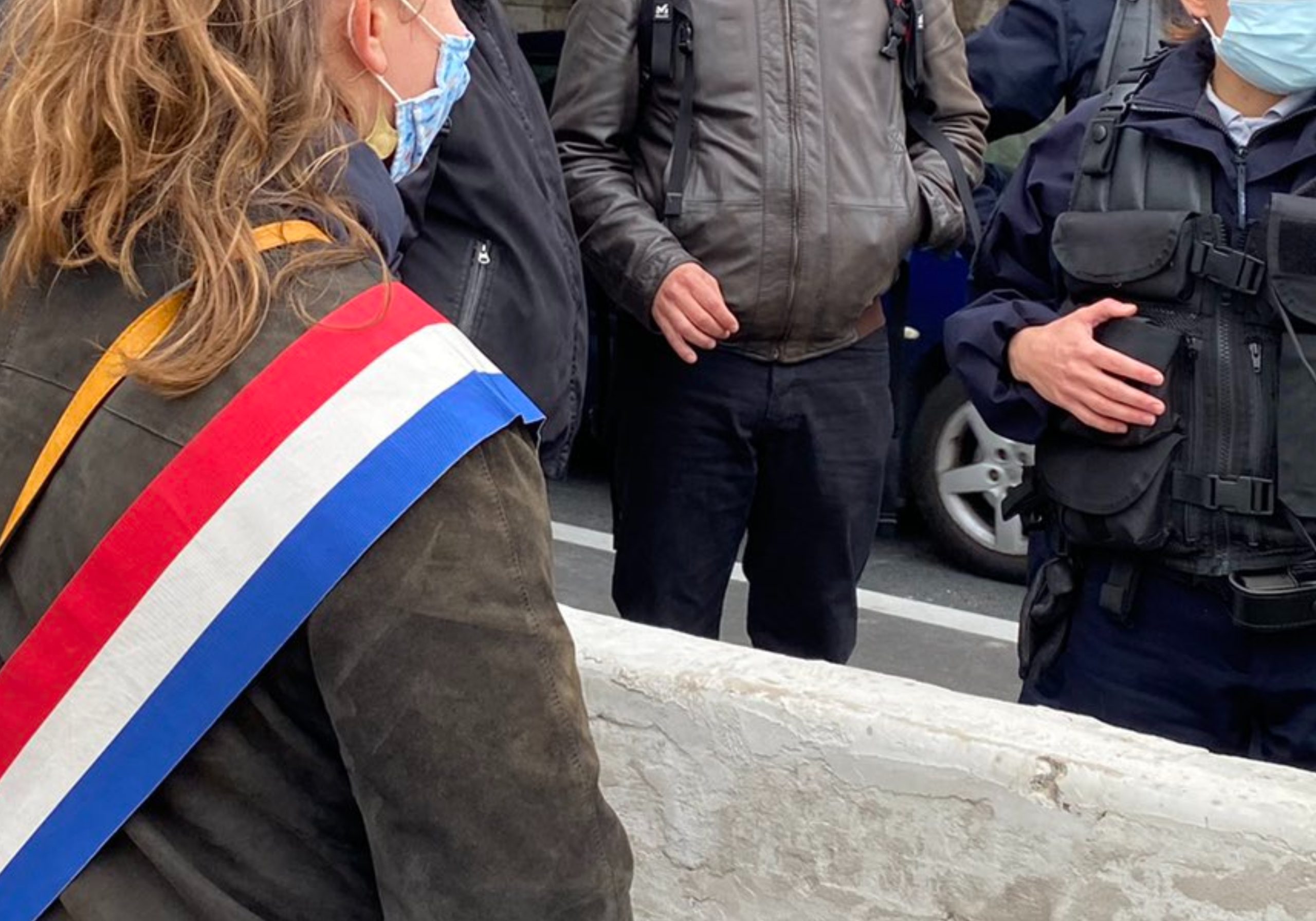 Criminalisation de l&rsquo;aide humanitaire à Calais : Mathilde Panot dénonce une politique « inhumaine, indigne et inefficace »