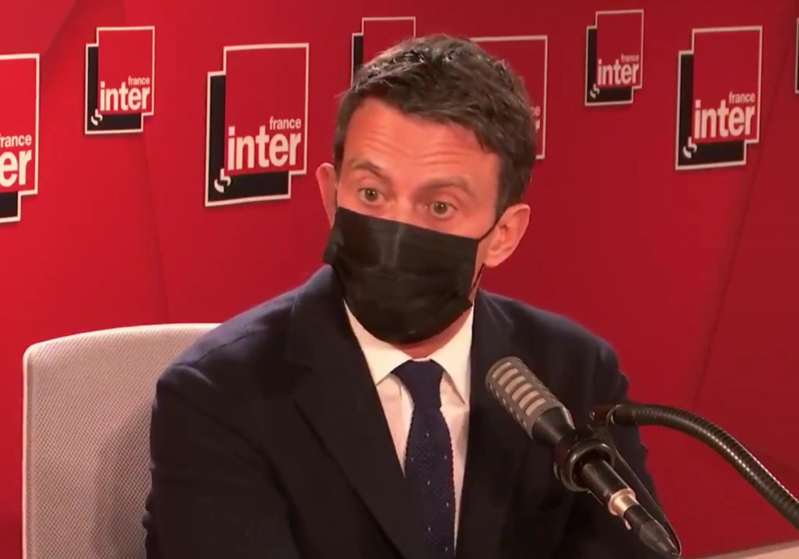 Tous aux abris : Valls revient !
