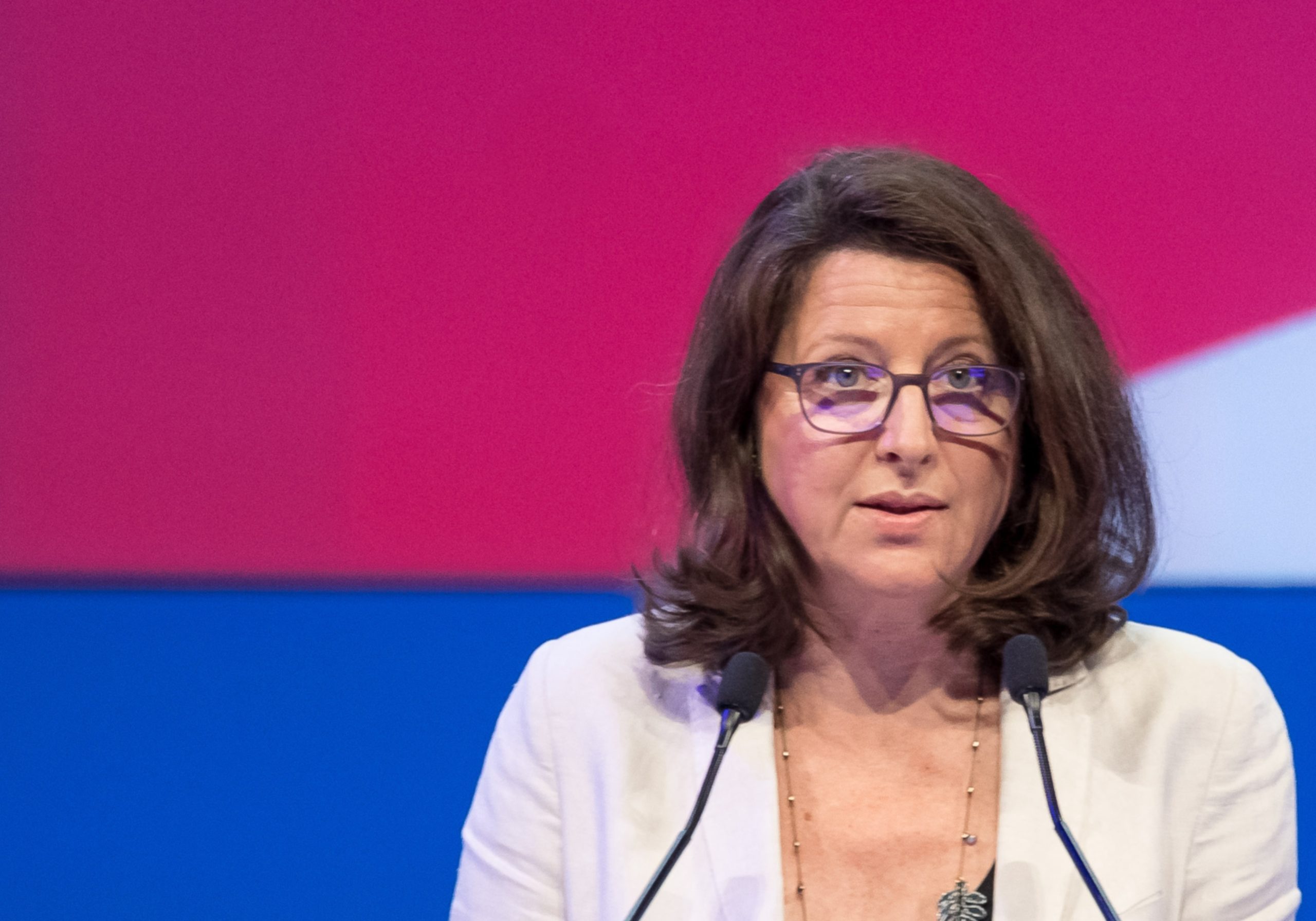 Buzyn mise en examen : la justice contre la politique ?